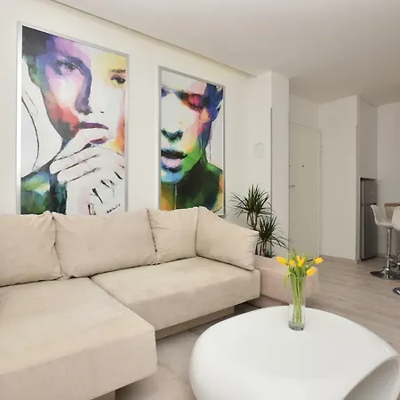 Apartman Petra شقة